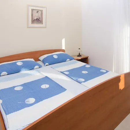 Dalmatina Apartman *